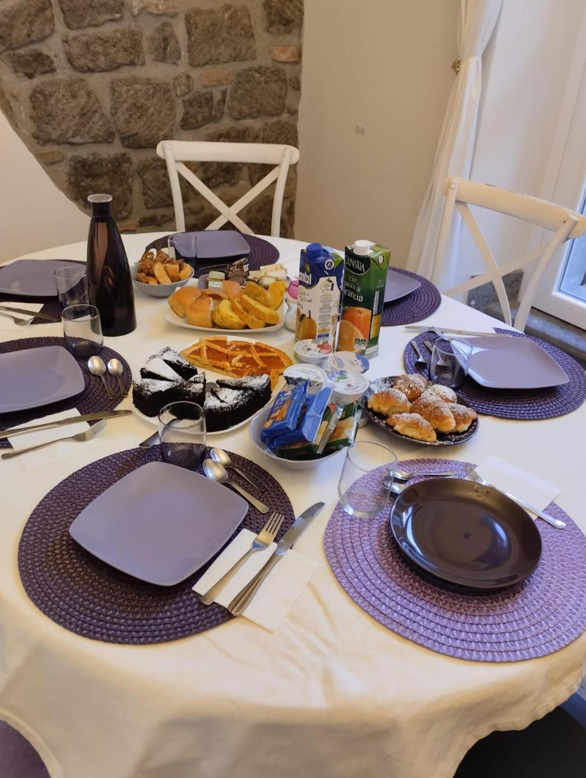 Viterbo Antica - Centro Storico Bed and Breakfast Δωμάτιο φωτογραφία